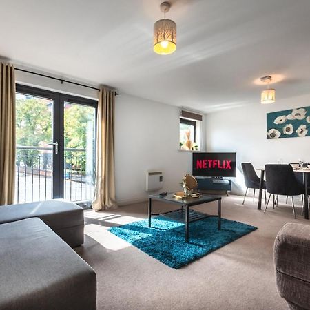 Best Price! Large Spacious 2 Bed Apartment - King Size Or Single Beds, Sofabeds, Smart Tvs, Free Parking Southampton Exterior photo