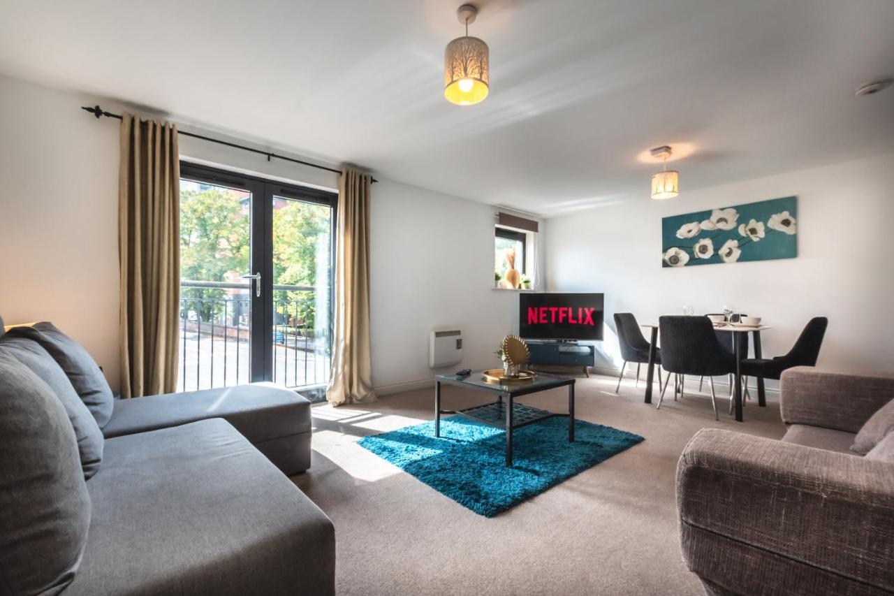 Best Price! Large Spacious 2 Bed Apartment - King Size Or Single Beds, Sofabeds, Smart Tvs, Free Parking Southampton Exterior photo