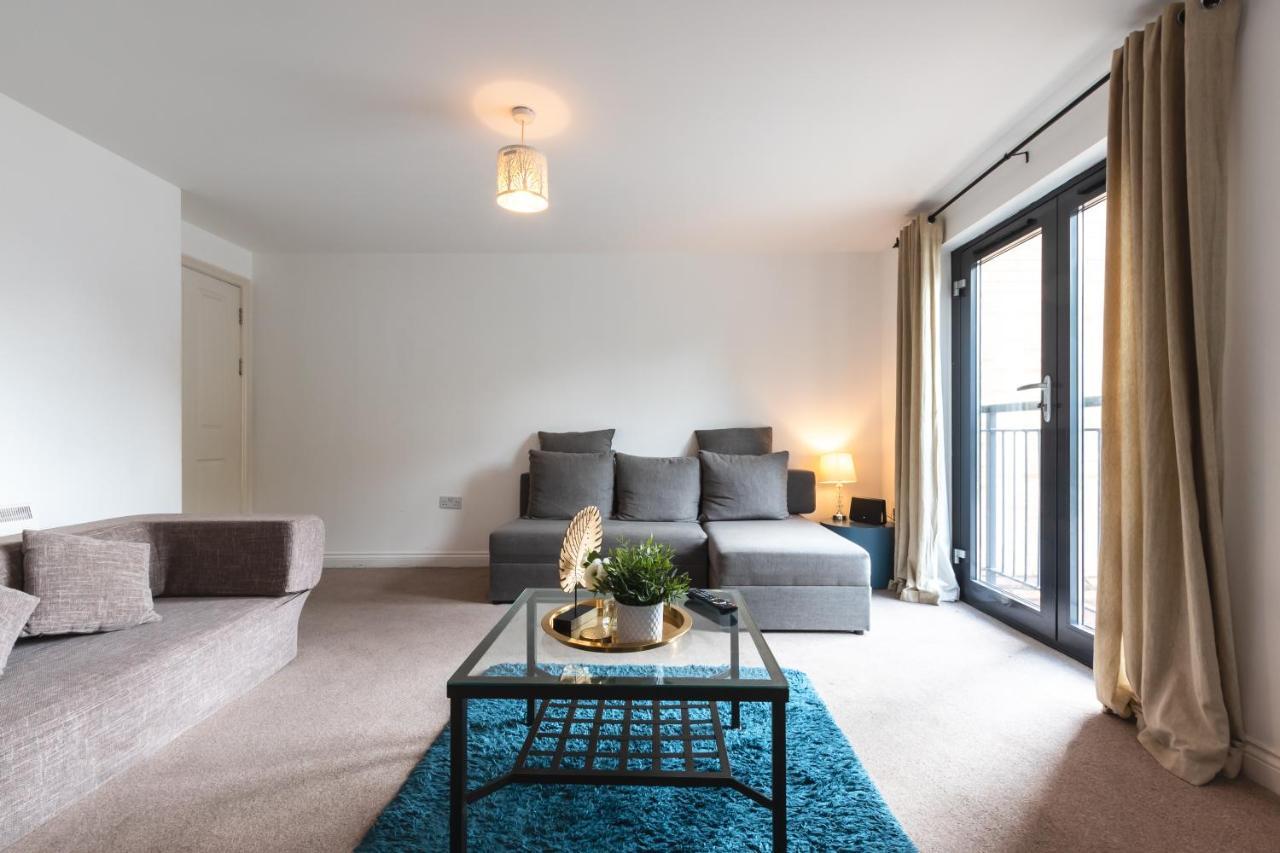 Best Price! Large Spacious 2 Bed Apartment - King Size Or Single Beds, Sofabeds, Smart Tvs, Free Parking Southampton Exterior photo