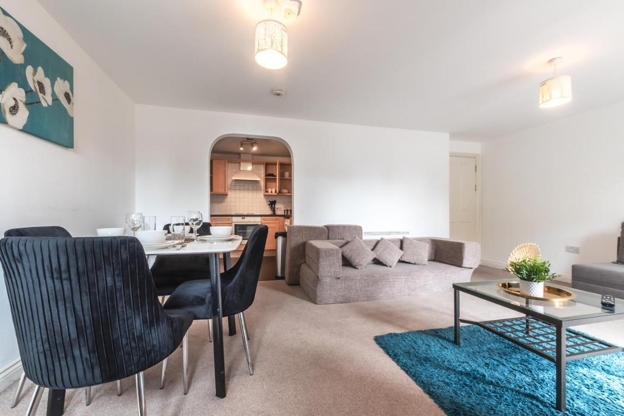 Best Price! Large Spacious 2 Bed Apartment - King Size Or Single Beds, Sofabeds, Smart Tvs, Free Parking Southampton Exterior photo